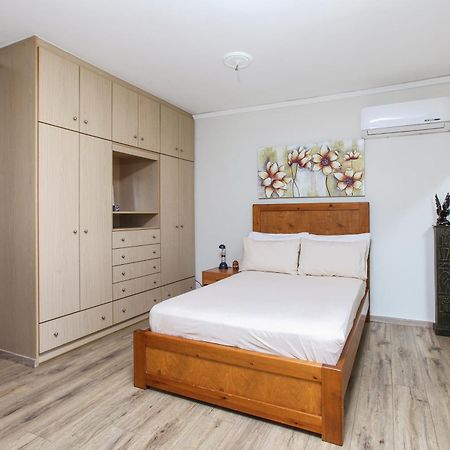 Loft Condo Next To Metro Station. Amazing View! Atenas Exterior foto
