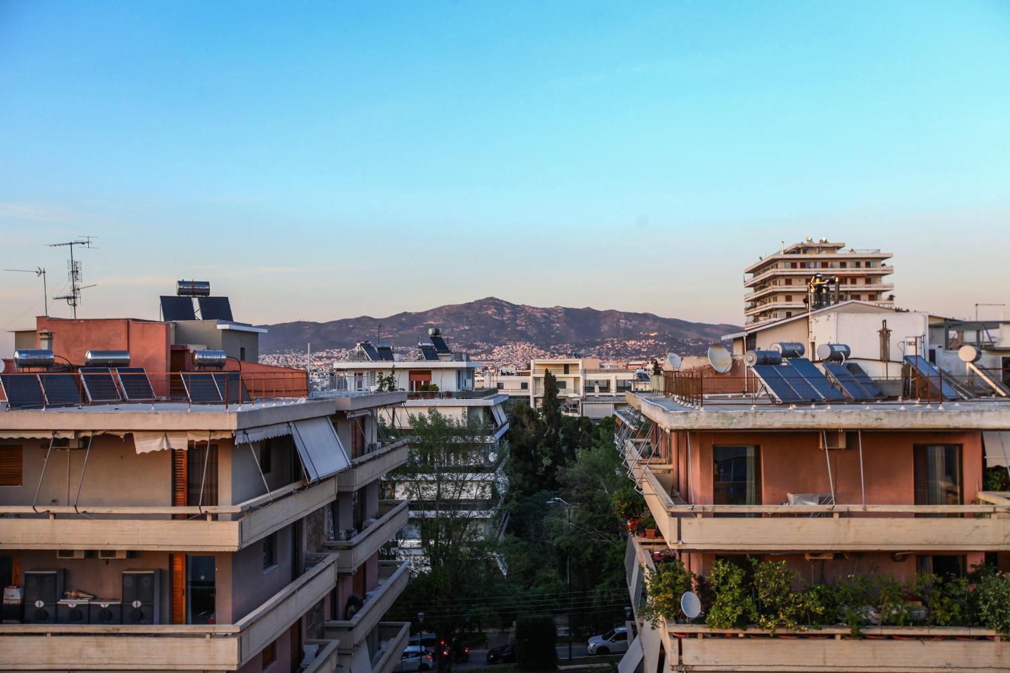 Loft Condo Next To Metro Station. Amazing View! Atenas Exterior foto